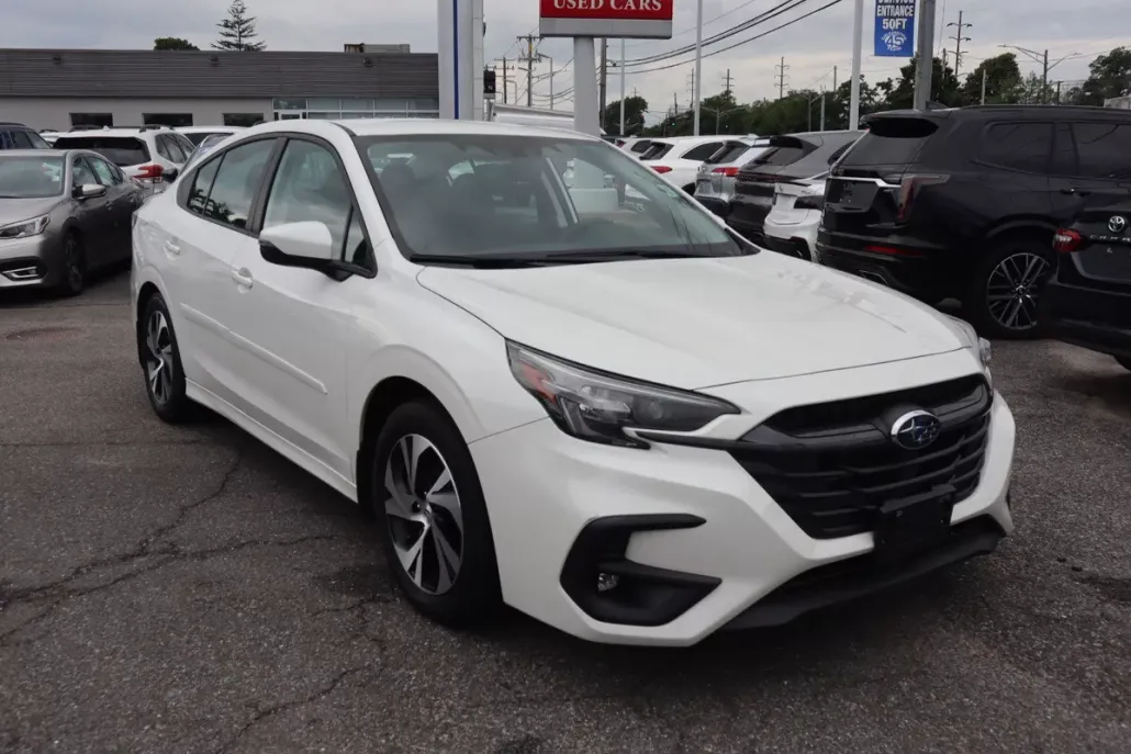 2023 Subaru Legacy Premium photo 1