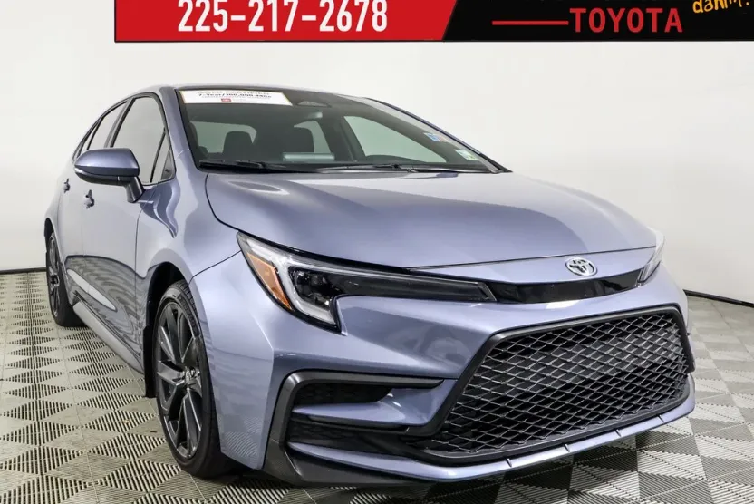 2024 Toyota Corolla SE Premium photo 1
