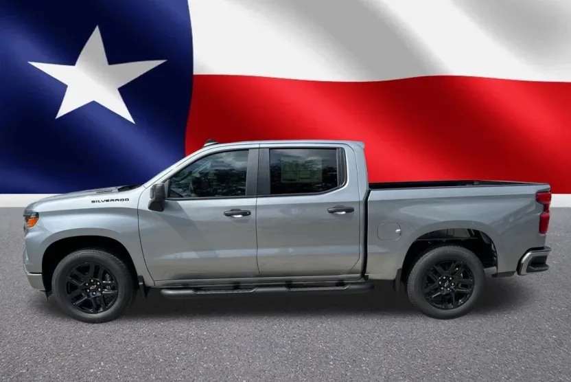 2026 Chevrolet Silverado 1500 Custom photo 1