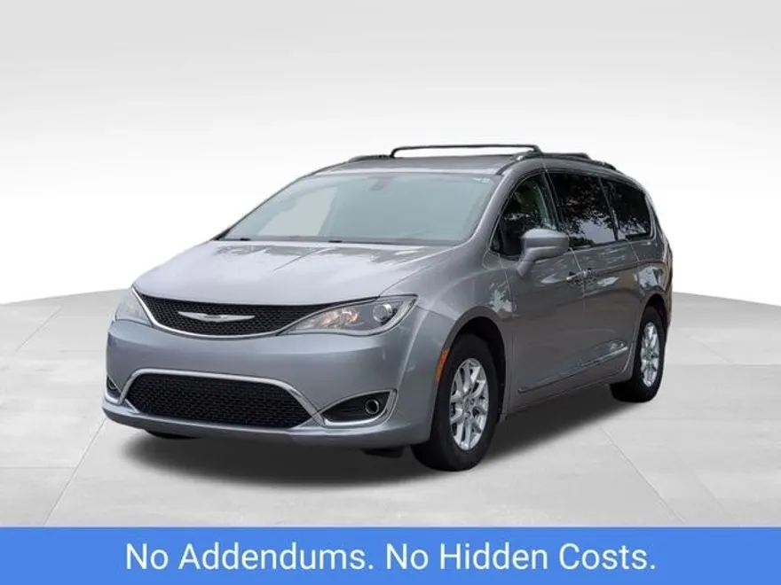 2020 Chrysler Pacifica Touring L photo 1
