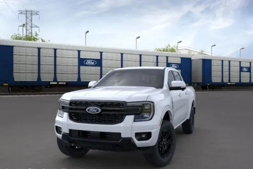 2025 Ford Ranger Lariat photo 2