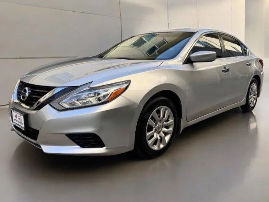 2018 Nissan Altima 2.5 S photo 1