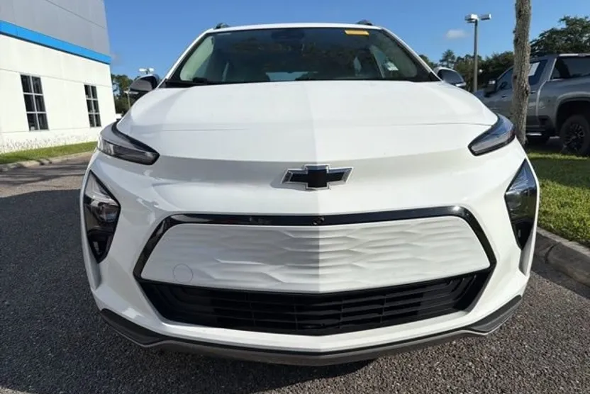 2023 Chevrolet Bolt EUV Premier photo 1
