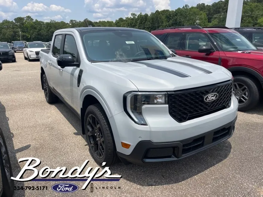 2025 Ford Maverick Lariat photo 1