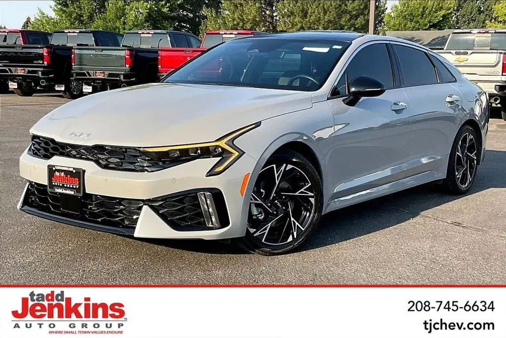 2025 Kia K5 GT-Line photo 1