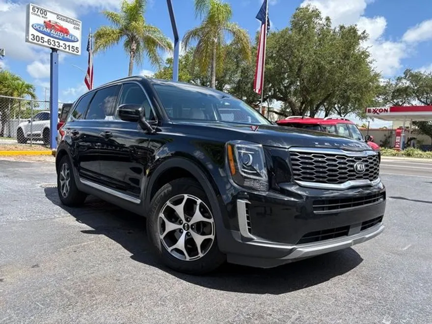 2020 Kia Telluride EX photo 1