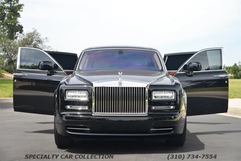 2017 Rolls Royce Phantom EWB photo 1