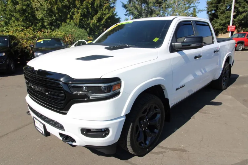 2023 Ram 1500 Limited photo 1
