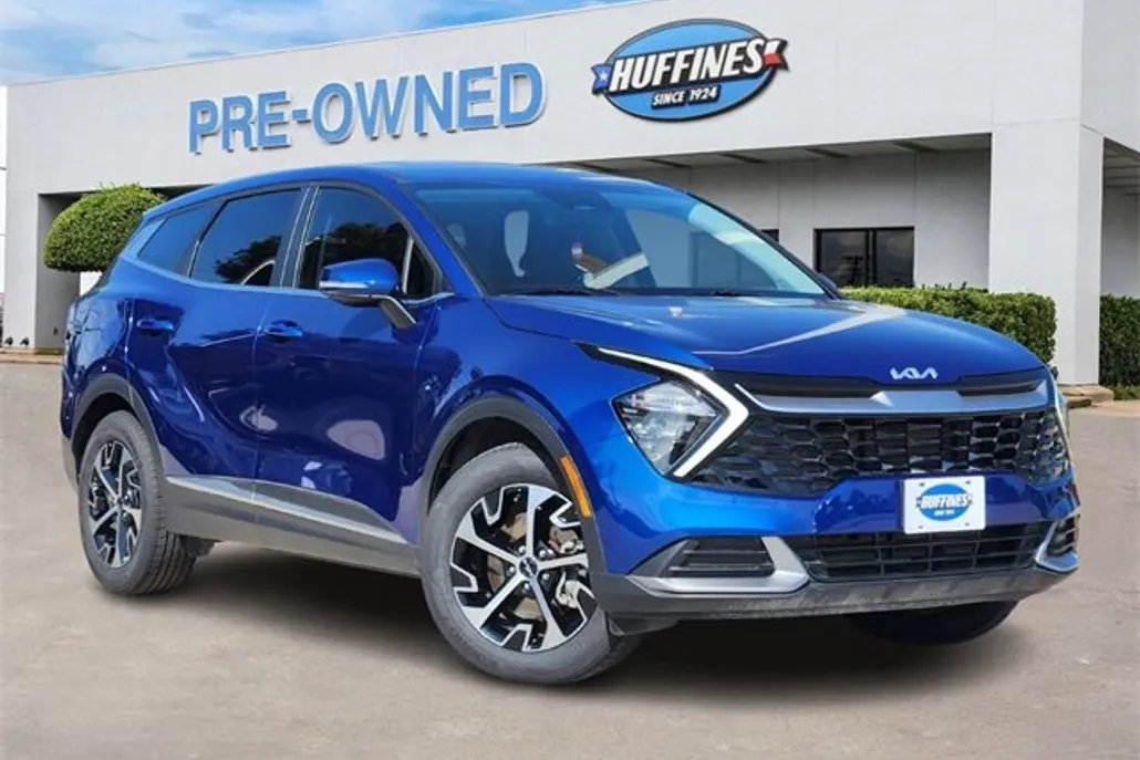 2023 Kia Sportage EX photo 1
