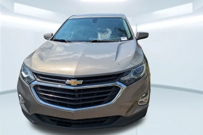 2018 Chevrolet Equinox LT photo 1