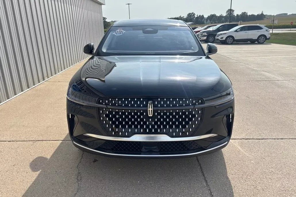 2024 Lincoln Nautilus Premiere photo 1