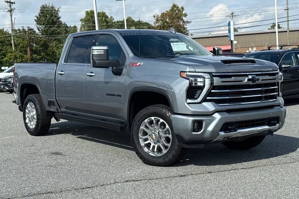 2025 Chevrolet Silverado 2500HD LTZ photo 1