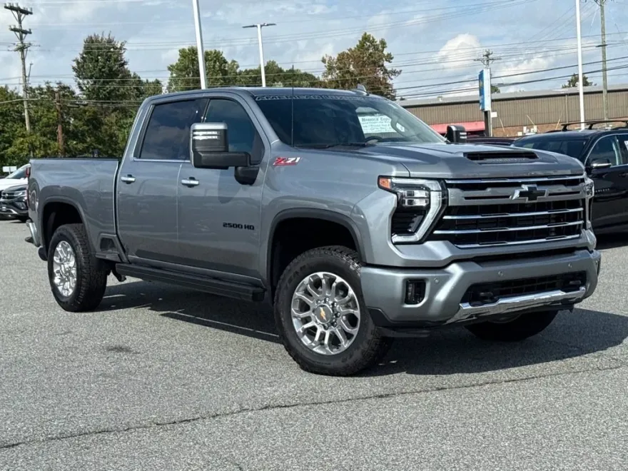 2025 Chevrolet Silverado 2500HD LTZ photo 1