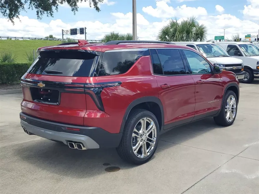 2026 Chevrolet Traverse photo 1