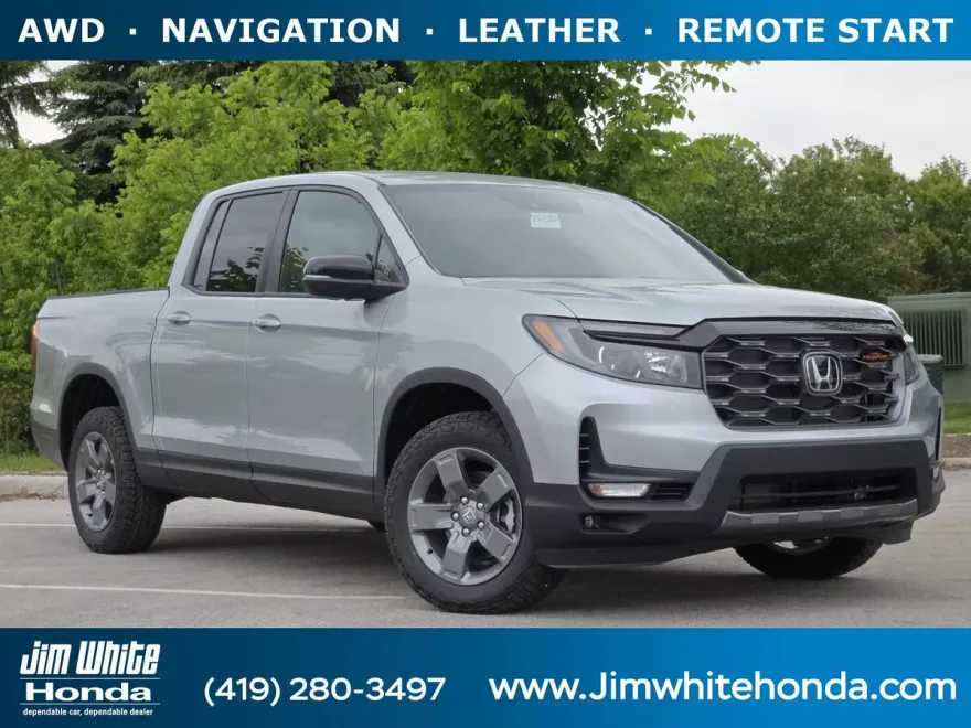 2025 Honda Ridgeline TrailSport photo 1
