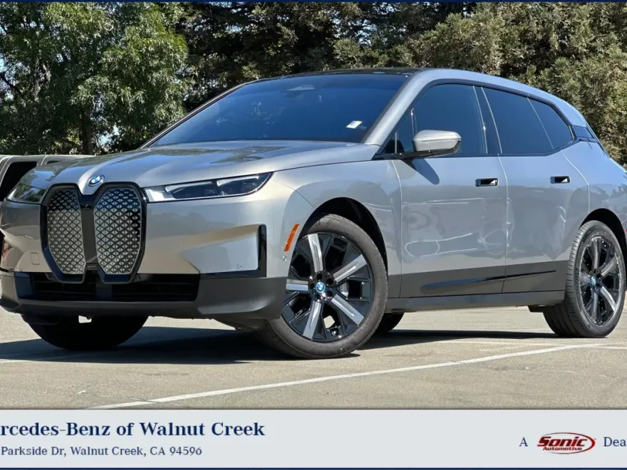 2025 Bmw iX photo 1