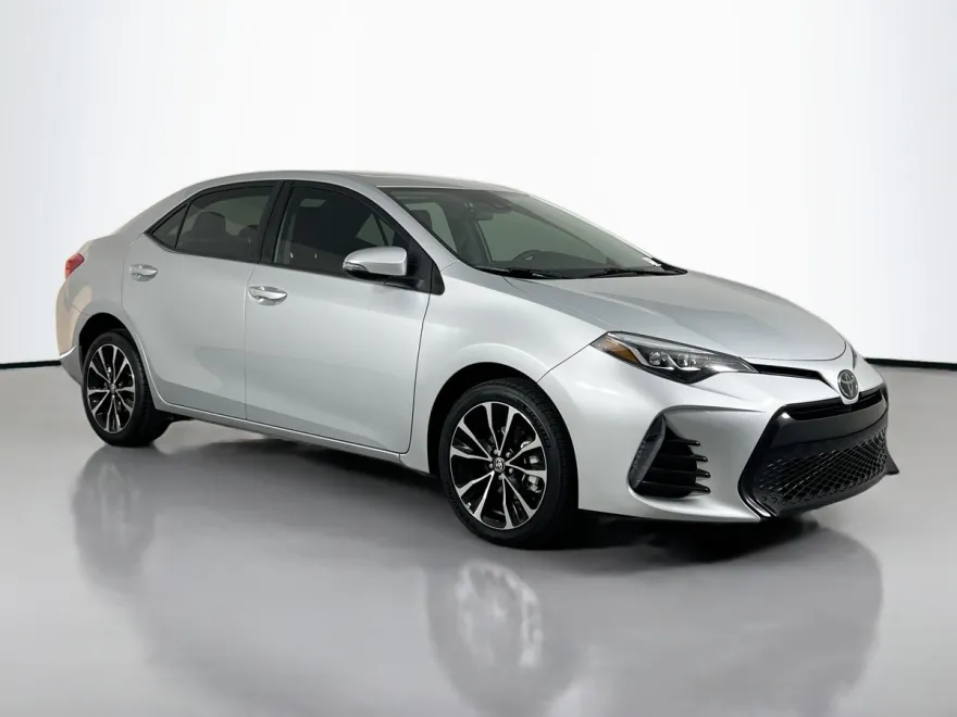 2018 Toyota Corolla L photo 1