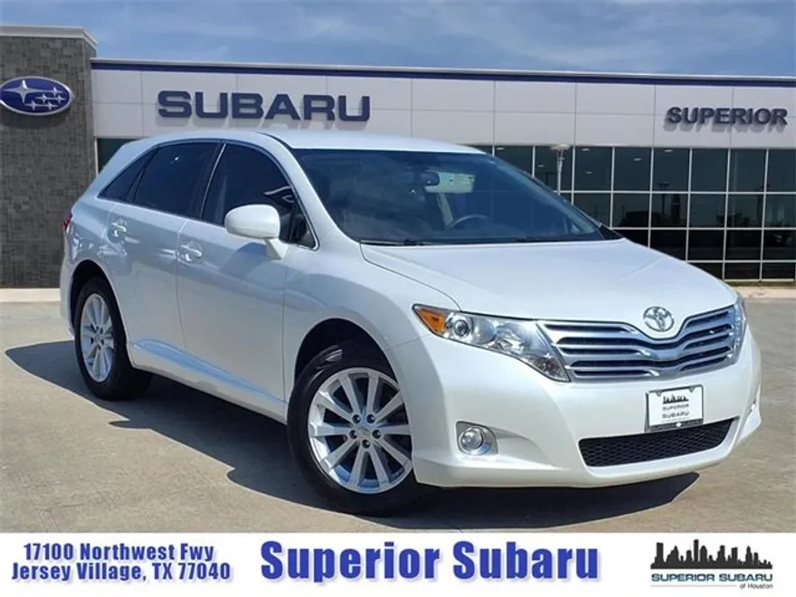 2012 Toyota Venza LE photo 1