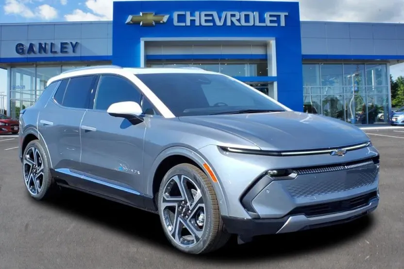2025 Chevrolet Equinox EV 1LT photo 1