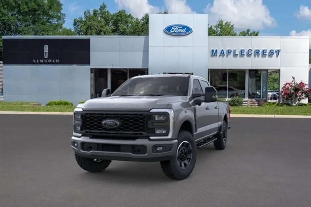 2025 Ford F-250 Lariat photo 1