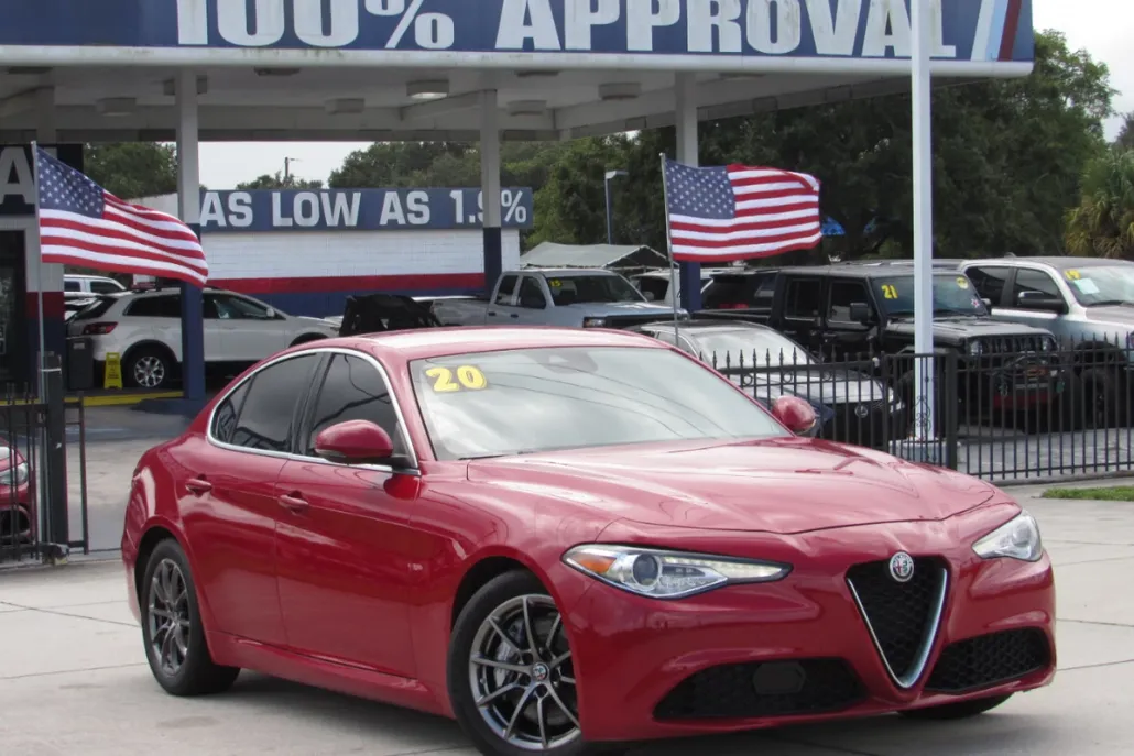 2020 Alfa Romeo Giulia photo 1