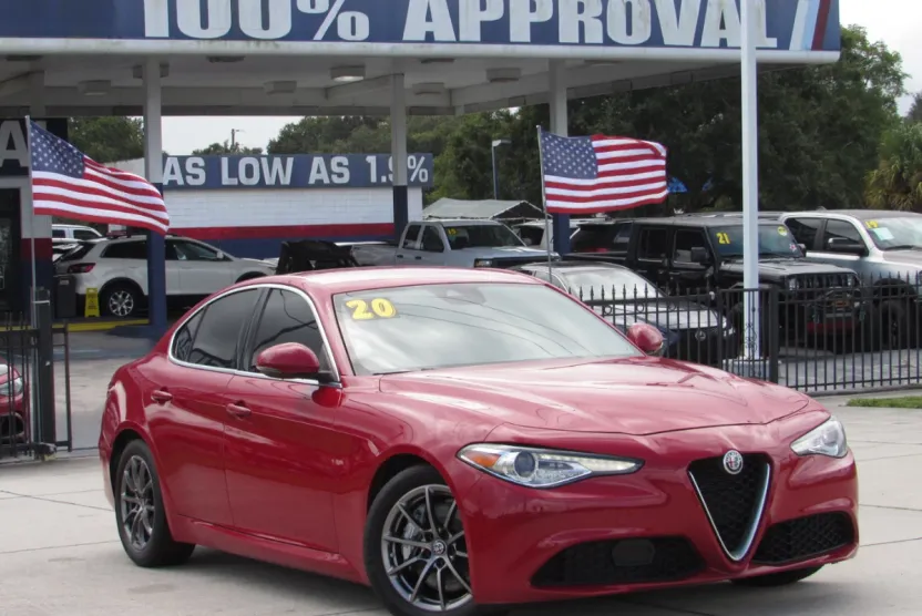 2020 Alfa Romeo Giulia photo 1