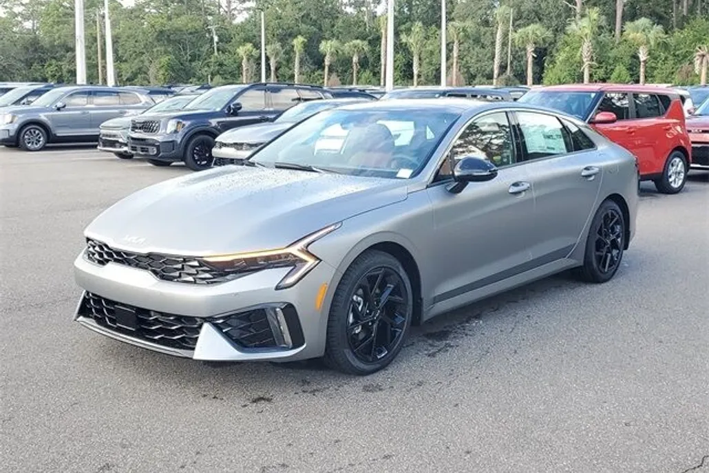 2026 Kia K5 GT-Line photo 1