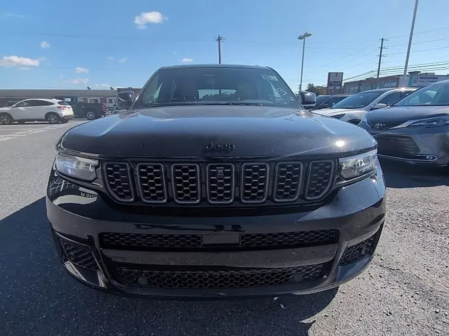 2024 Jeep Grand Cherokee L Summit Reserve photo 1