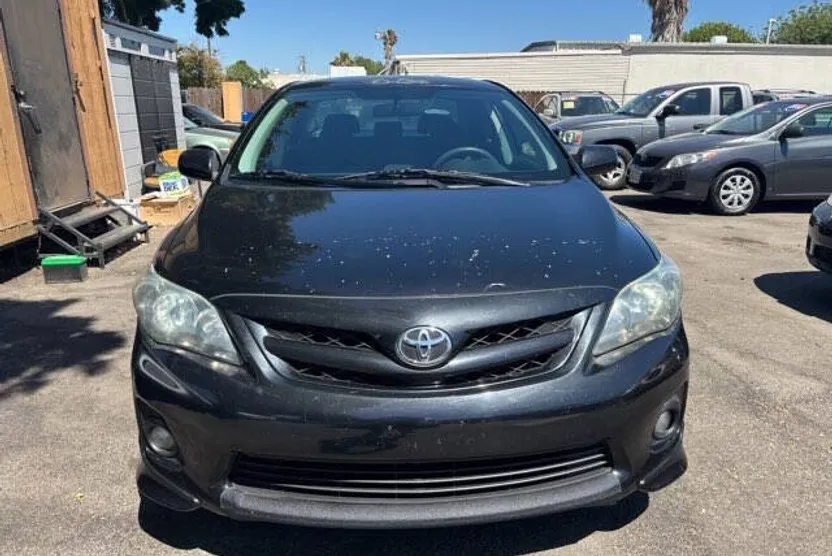 2013 Toyota Corolla S photo 1