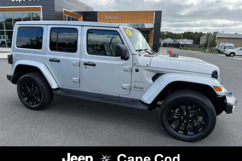 2023 Jeep Wrangler 4xe Sahara photo 1