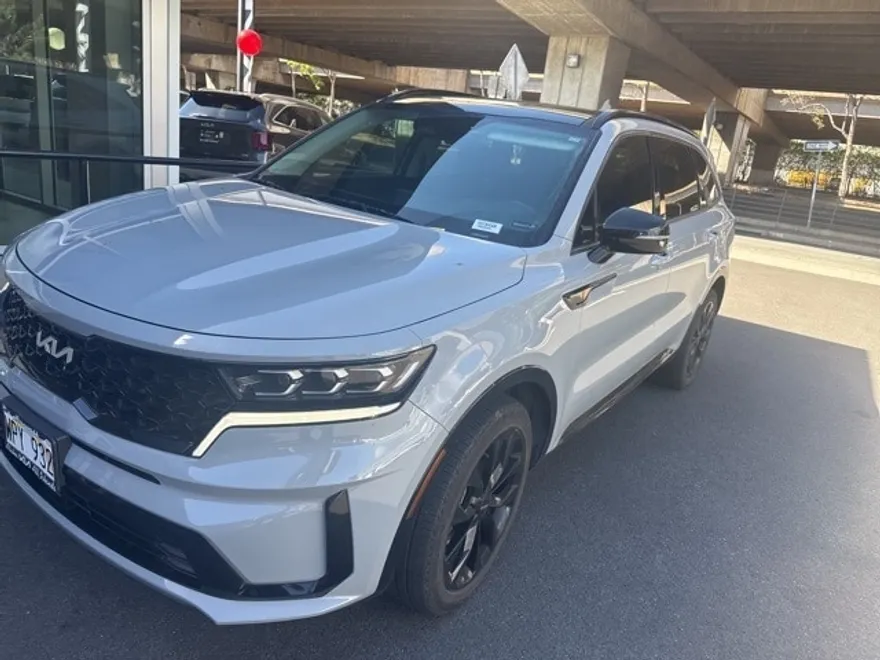 2022 Kia Sorento SX photo 1
