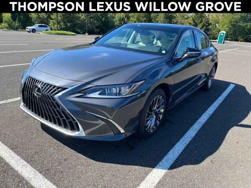 2025 Lexus ES 350 Luxury photo 1