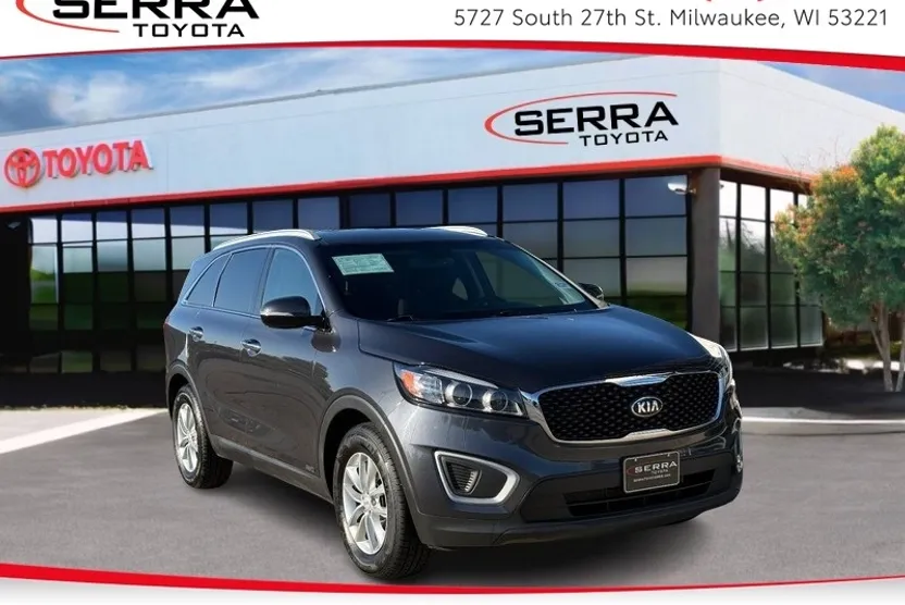 2017 Kia Sorento LX photo 1