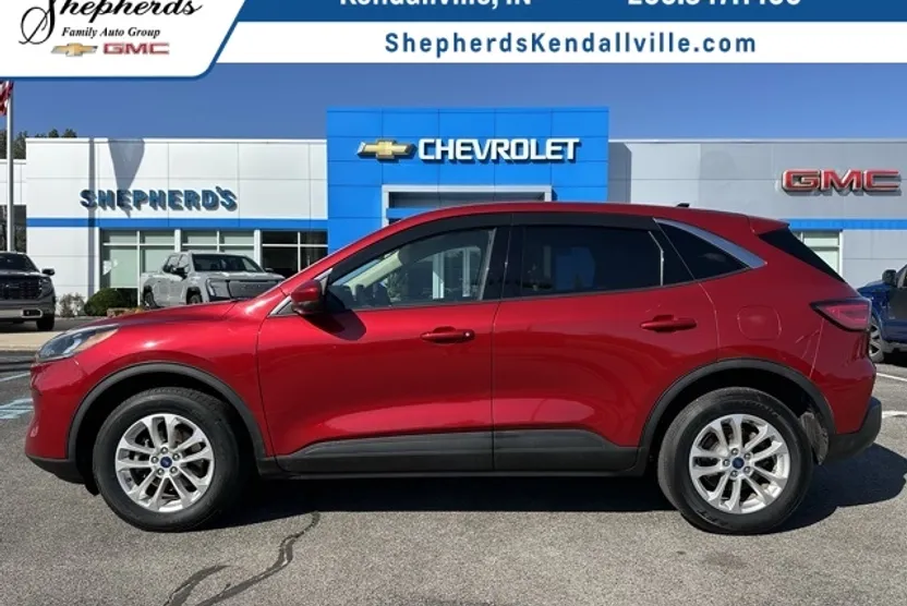 2020 Ford Escape SE photo 1
