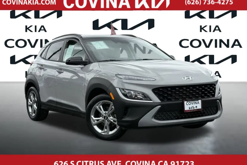 2023 Hyundai Kona SEL photo 1