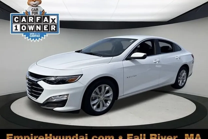 2025 Chevrolet Malibu 1LT photo 1