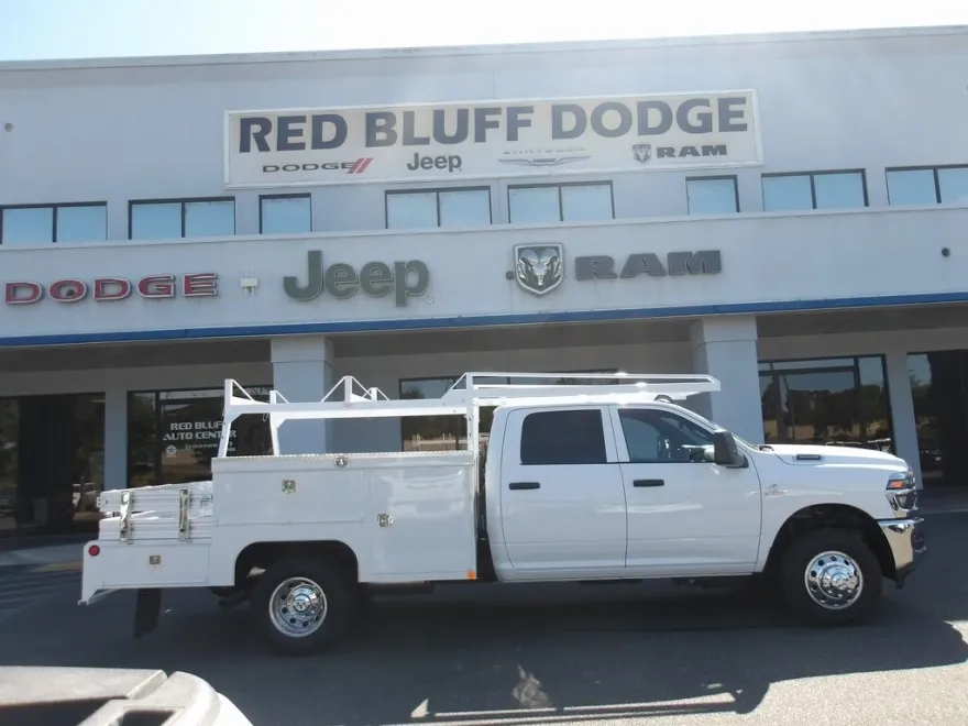 2025 Ram 3500 Tradesman photo 1