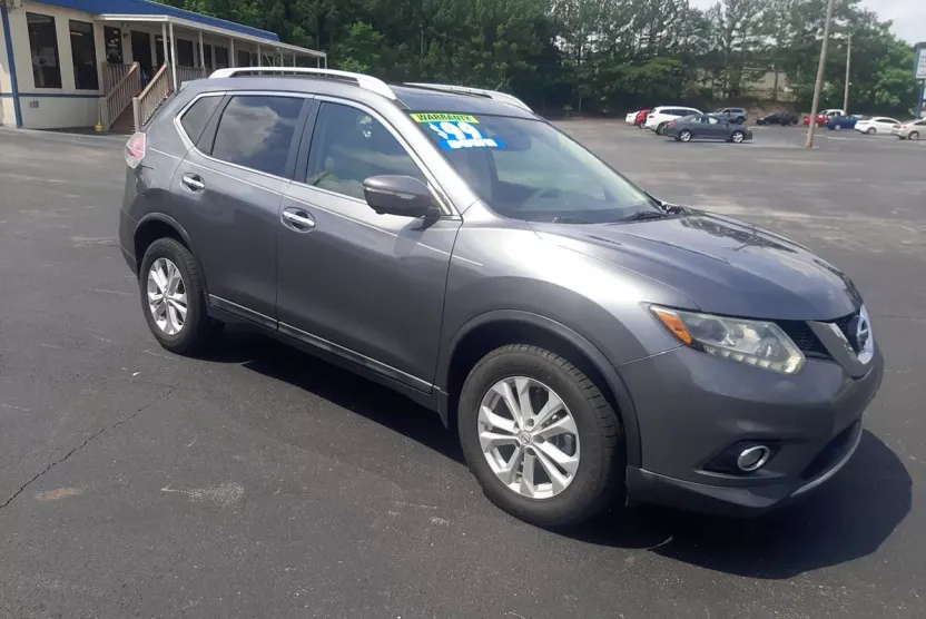 2015 Nissan Rogue SL photo 1