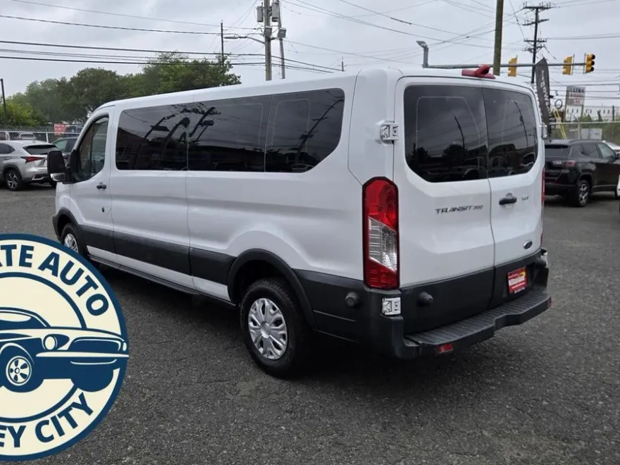 2015 Ford Transit Van photo 1