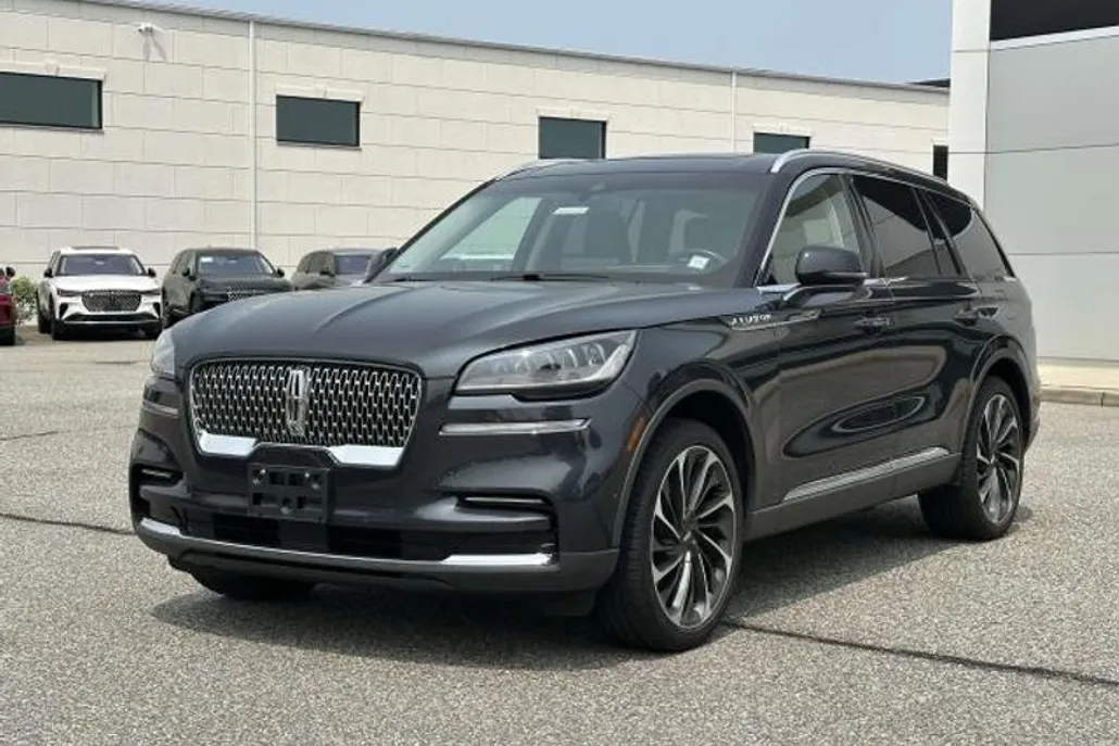 2022 Lincoln Aviator Reserve photo 1