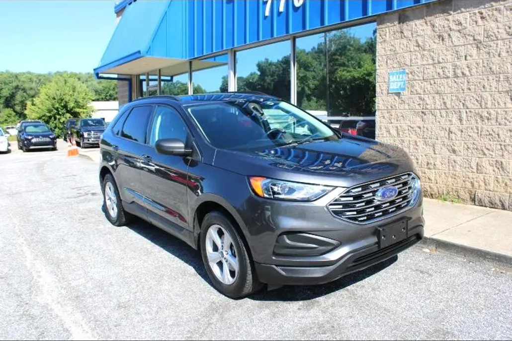 2020 Ford Edge SE photo 1