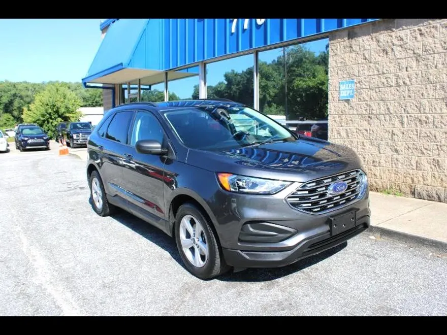 2020 Ford Edge SE photo 1