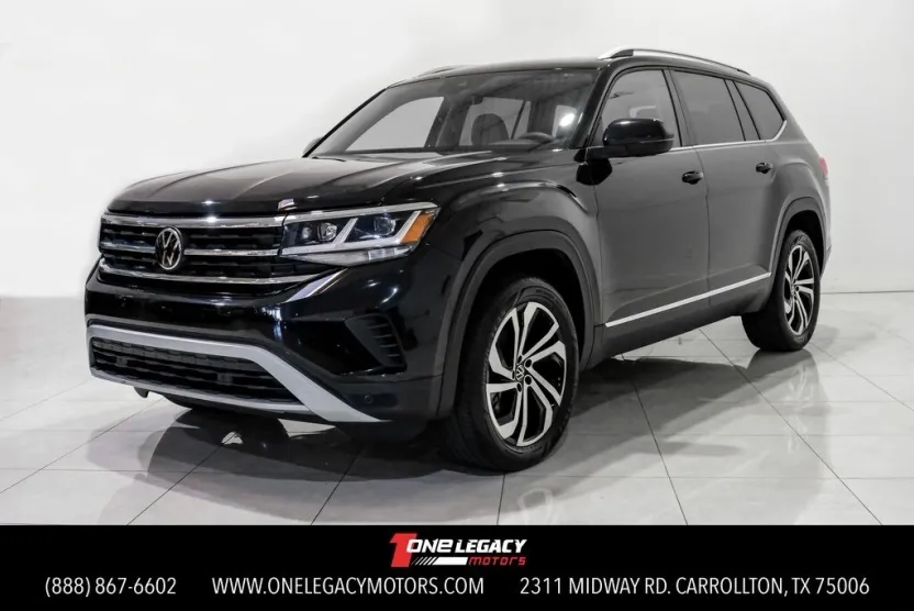 2023 Volkswagen Atlas SEL photo 1