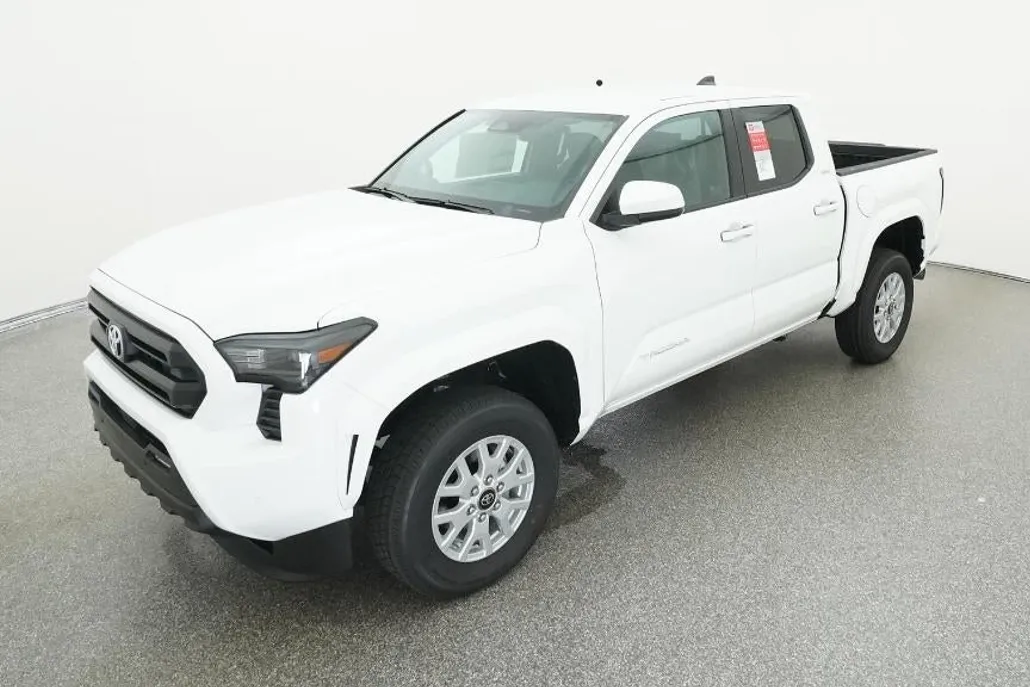 2025 Toyota Tacoma SR5 photo 1