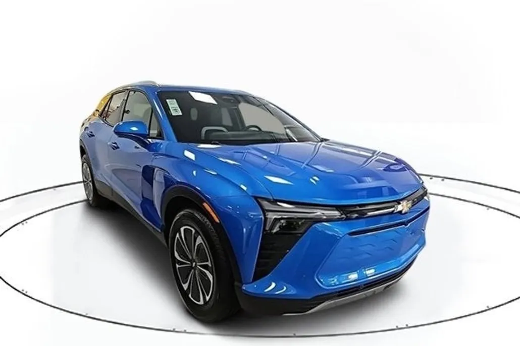 2025 Chevrolet Blazer EV photo 1