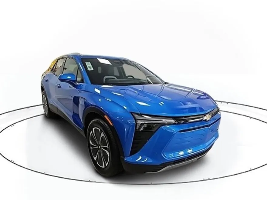 2025 Chevrolet Blazer EV photo 1