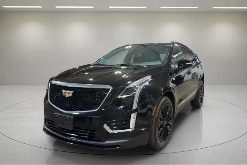 2023 Cadillac XT5 Sport photo 1