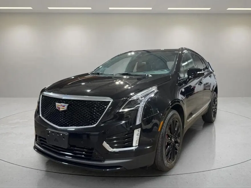 2023 Cadillac XT5 Sport photo 1
