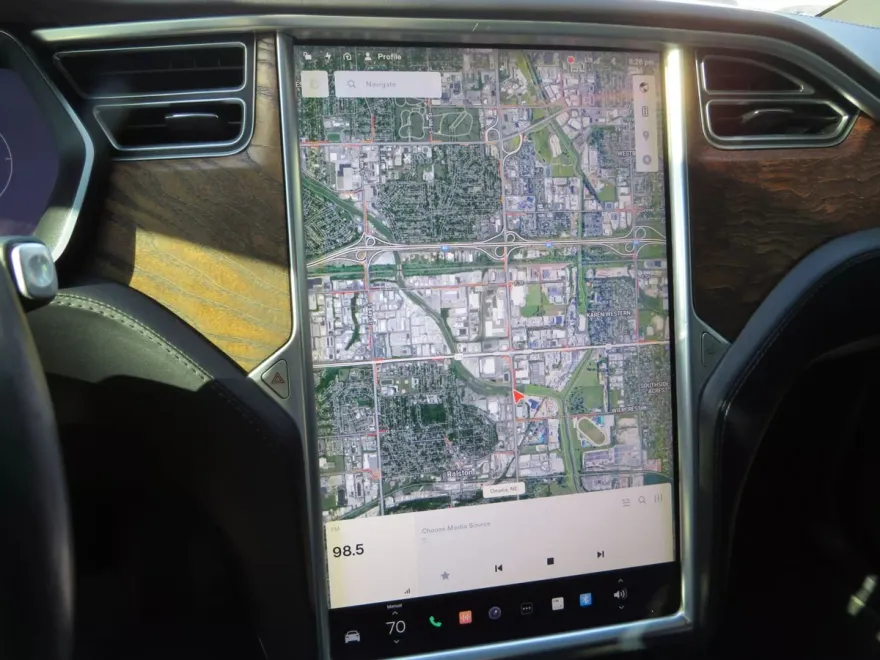 2017 Tesla Model X 100D photo 19