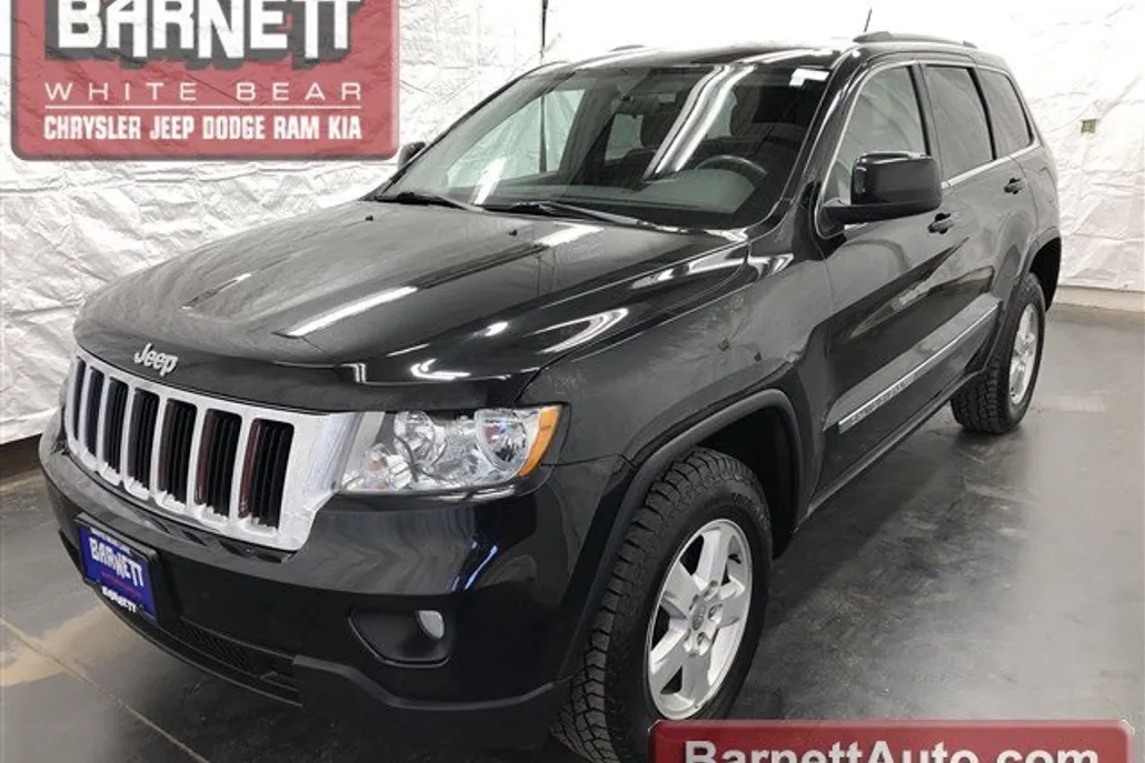 2012 Jeep Grand Cherokee Laredo photo 1